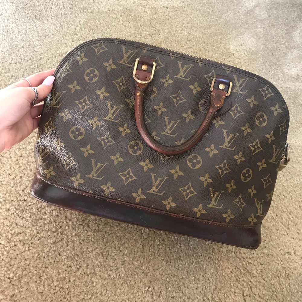 Authentic Louis Vuitton Alma